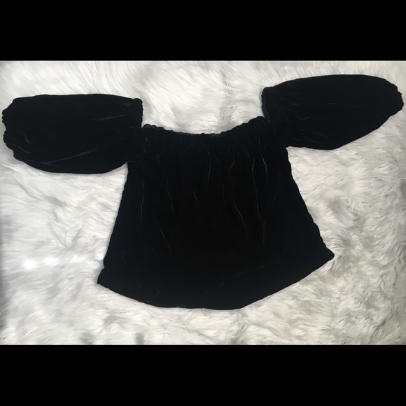 Handmade two piece out fit - Picture 3 of 7